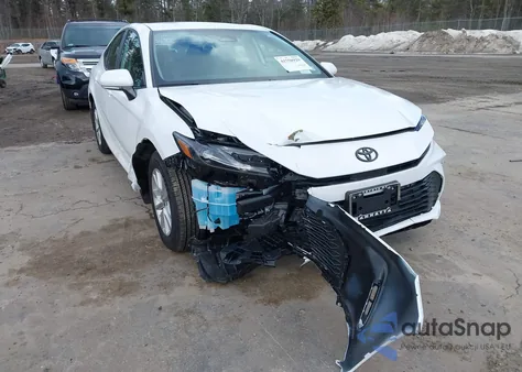 2025 Toyota Camry Le from USA, damaged, VIN 4T1DBADK5SU522109